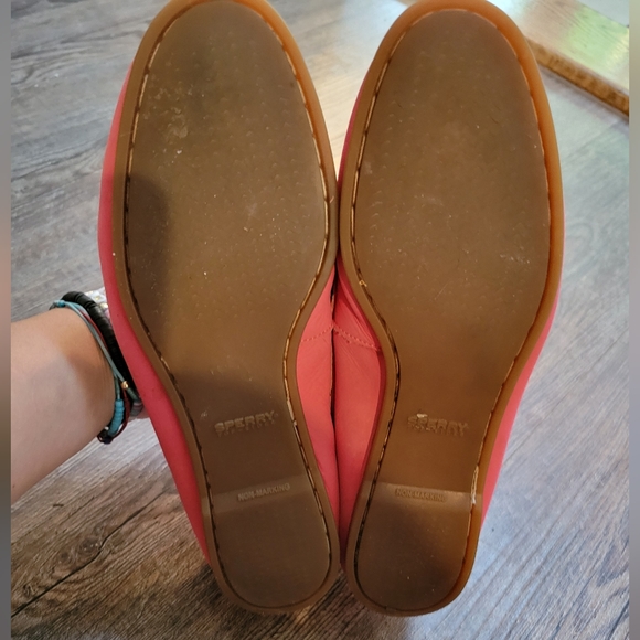 Sperry lSize7.5l 💗 Bright Pink Loafers - Picture 4 of 5